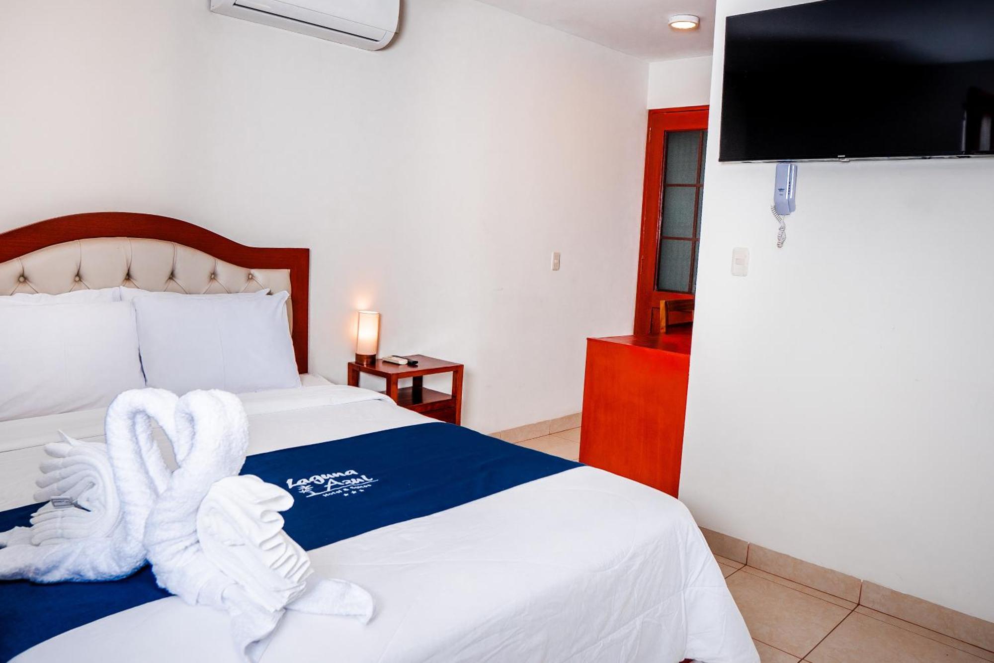 Laguna Azul Hotel & Suites Sauce Buitenkant foto