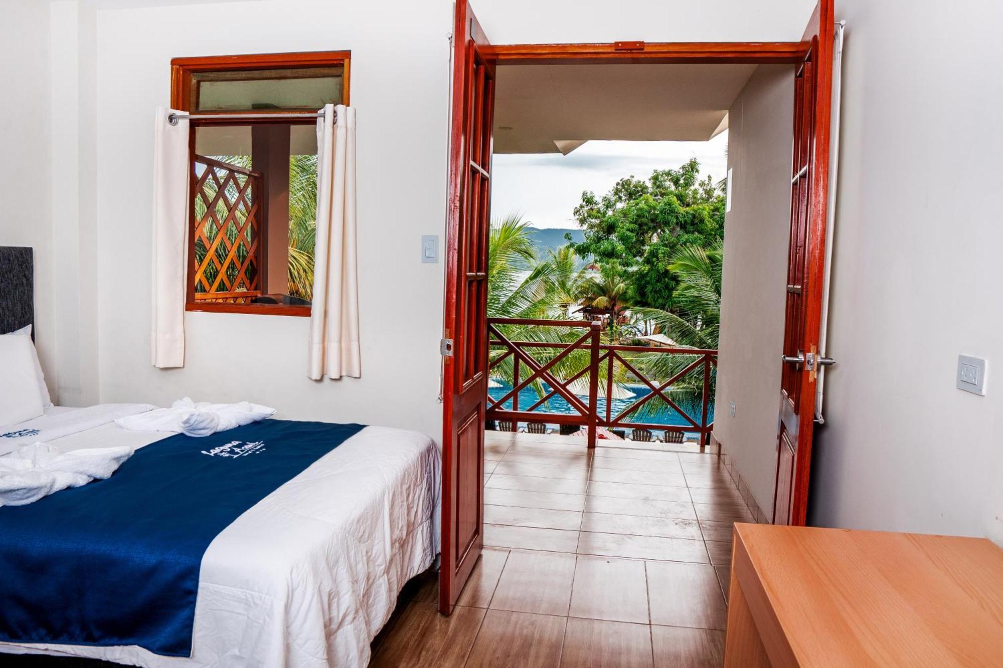 Laguna Azul Hotel & Suites Sauce Buitenkant foto
